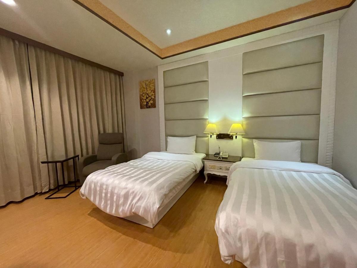 Wenpin Hotel - Pier 2 Cao Hùng Ngoại thất bức ảnh