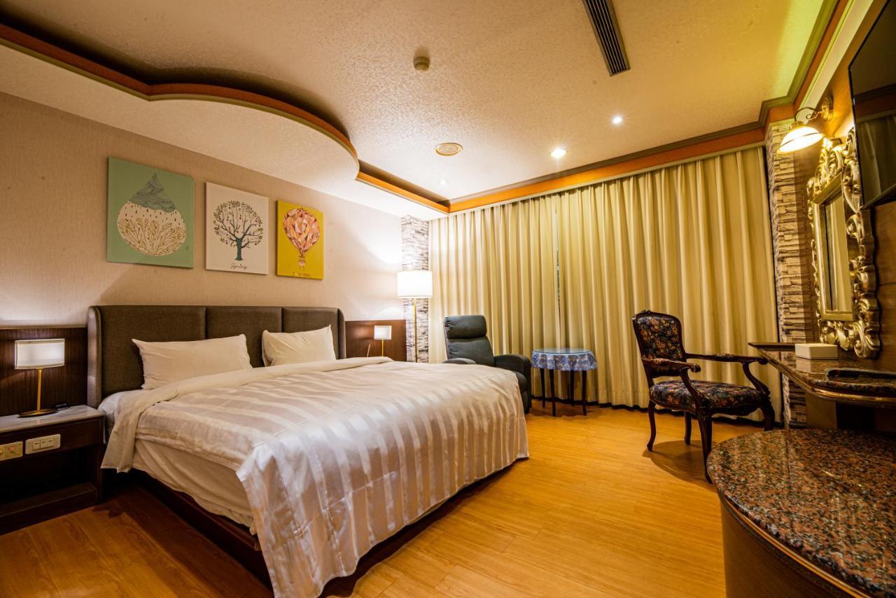 Wenpin Hotel - Pier 2 Cao Hùng Ngoại thất bức ảnh
